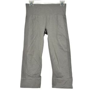 Lululemon Crop Capri Leggings Size 6 Gray Textured Ribbed Compression